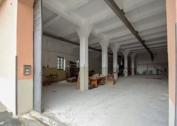 Capannone Via Ovada, Genova (zona Voltri) - foto 13
