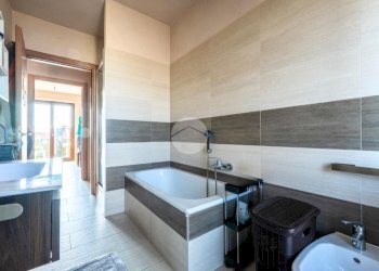 Four-room apartment Via 4 Novembre, Cervere - photo 10