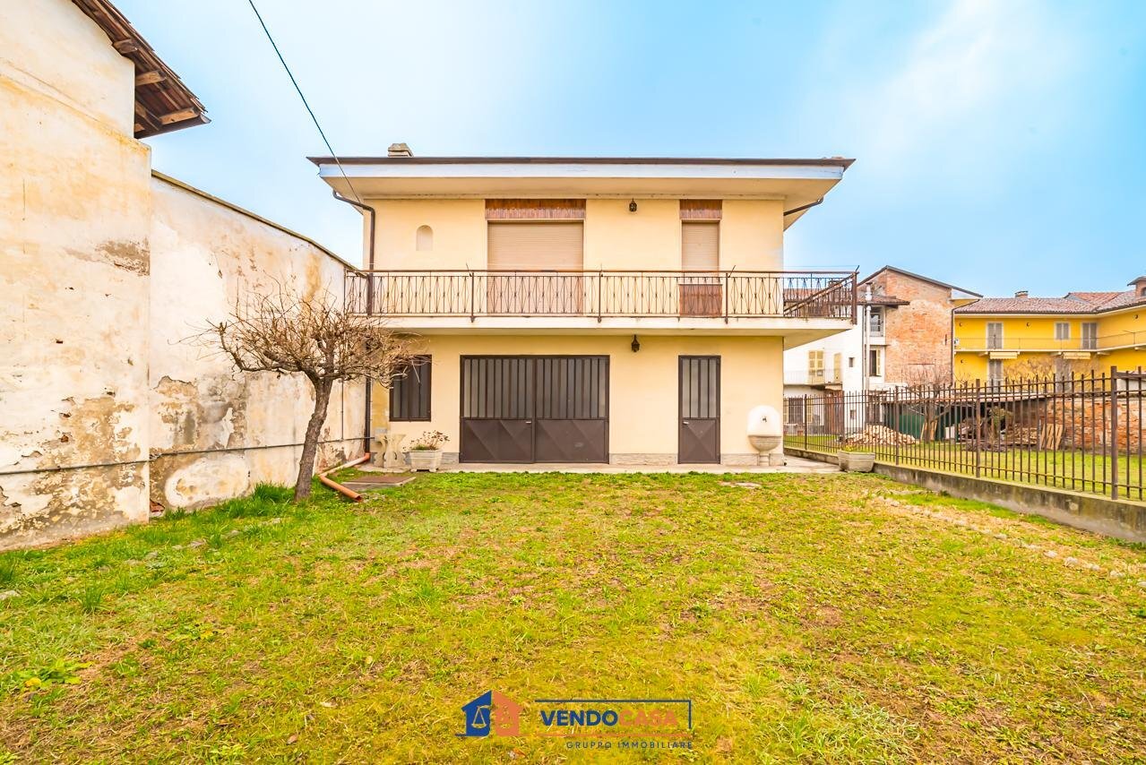 Independent house Polonghera - photo 1