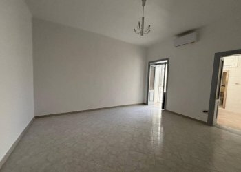 Soggiorno - Two-room apartment via Cesare Battisti, 75, Taranto - photo 9