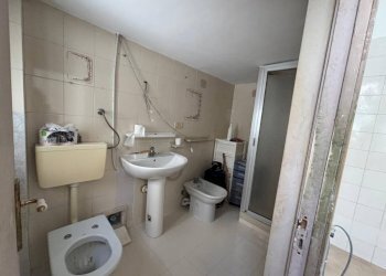 Bagno - Two-room apartment via Cesare Battisti, 75, Taranto - photo 11