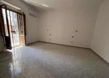 Camera da letto - Two-room apartment via Cesare Battisti, 75, Taranto - photo 14