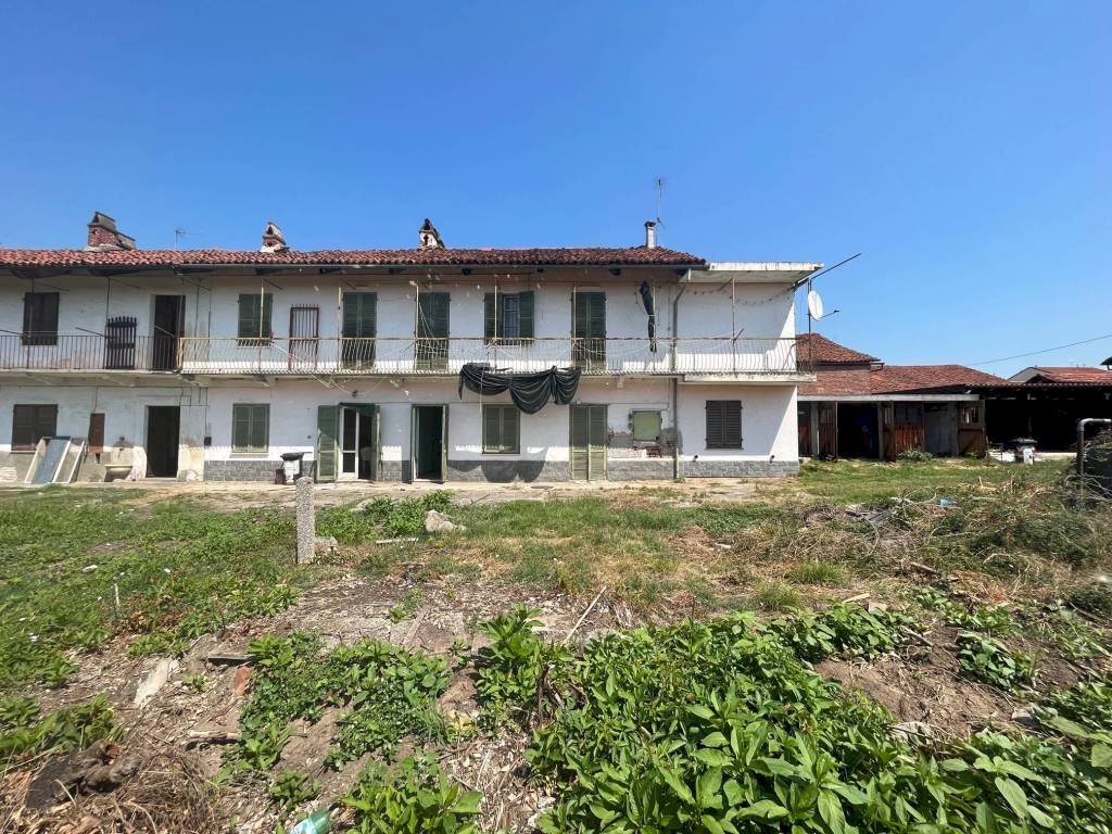 Facciata - Villa via Vado della Valle, 13, Carmagnola - foto 1