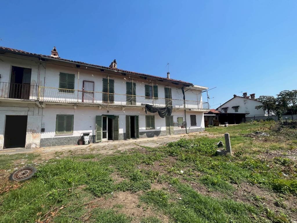 Facciata - Villa via Vado della Valle, 13, Carmagnola - foto 2