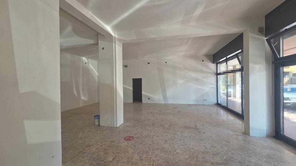 Interno non residenziale - Shop San Giovanni in Persiceto - photo 2
