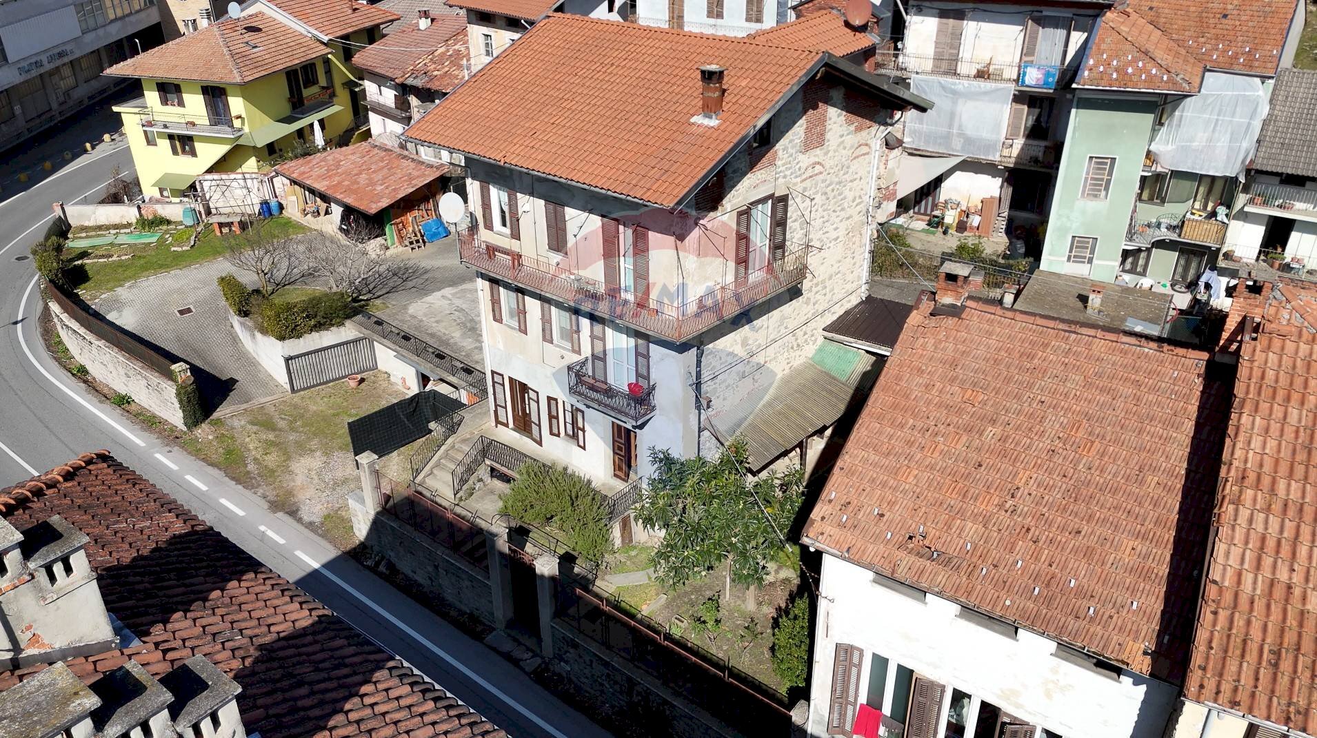 Independent house FRAZIONE FALCERO, 75 
 Valdilana, Valdilana - photo 1