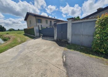 esterno - Villa strada provinciale SP124, Abbadia Cerreto - foto 21