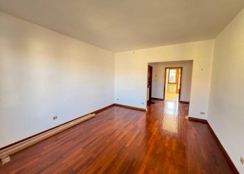 Stanza non arredata - Quadrilocale Cuneo (zona Donatello) - foto 4