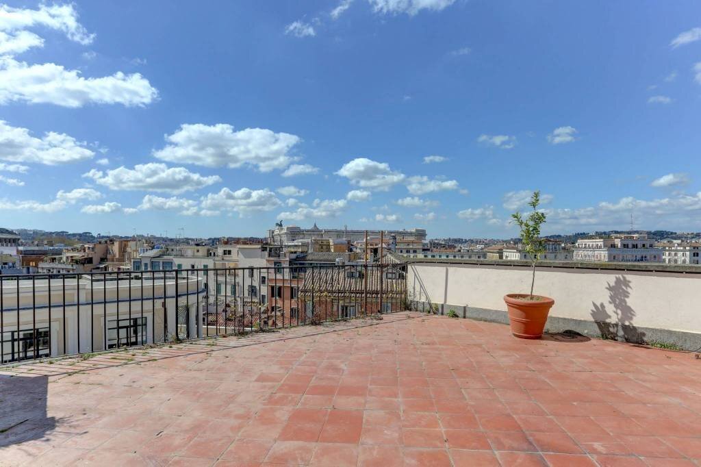 Terrazzo - Attico piazza di San Lorenzo in Lucina, 1, Roma (zona Centro Storico) - foto 1