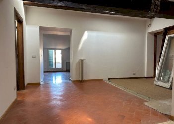 Stanza non arredata - Attico piazza di San Lorenzo in Lucina, 1, Roma (zona Centro Storico) - foto 3