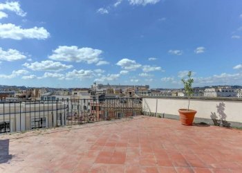 Terrazzo - Attic piazza di San Lorenzo in Lucina, 1, Roma (neighborhood Centro Storico) - photo 8