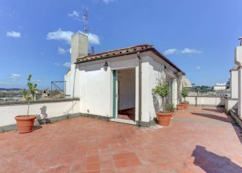 Terrazzo - Attic piazza di San Lorenzo in Lucina, 1, Roma (neighborhood Centro Storico) - photo 24