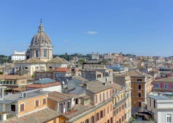 Vista - Attic piazza di San Lorenzo in Lucina, 1, Roma (neighborhood Centro Storico) - photo 27