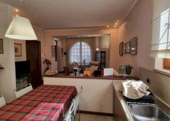 Cucina - Villa strada per Sostegno, 30, Sostegno - foto 11