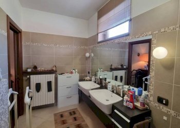 Bagno - Villa strada per Sostegno, 30, Sostegno - foto 23