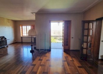 Soggiorno - Villa strada per Sostegno, 30, Sostegno - foto 48