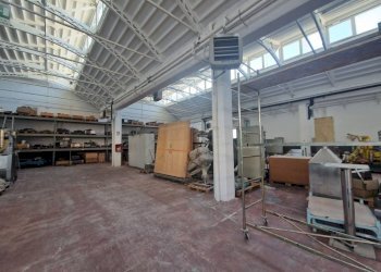 Magazzino - Capannone via Fratelli Bandiera, Pero - foto 9