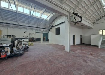 Magazzino - Capannone via Fratelli Bandiera, Pero - foto 12