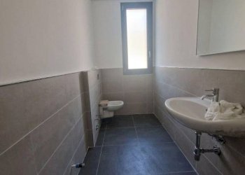 Bagno - Capannone via Fratelli Bandiera, Pero - foto 16