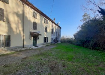 Portion of a house Via Ovada, Predosa - photo 1