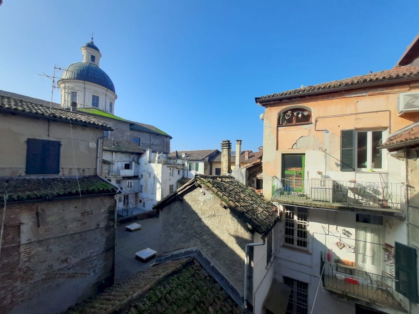 Four-room apartment Piazza Mazzini, Ovada - photo 1