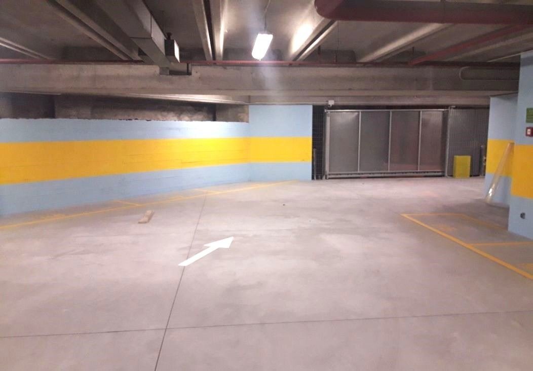 Parking space VIA FIESCHI, Genova - photo 1