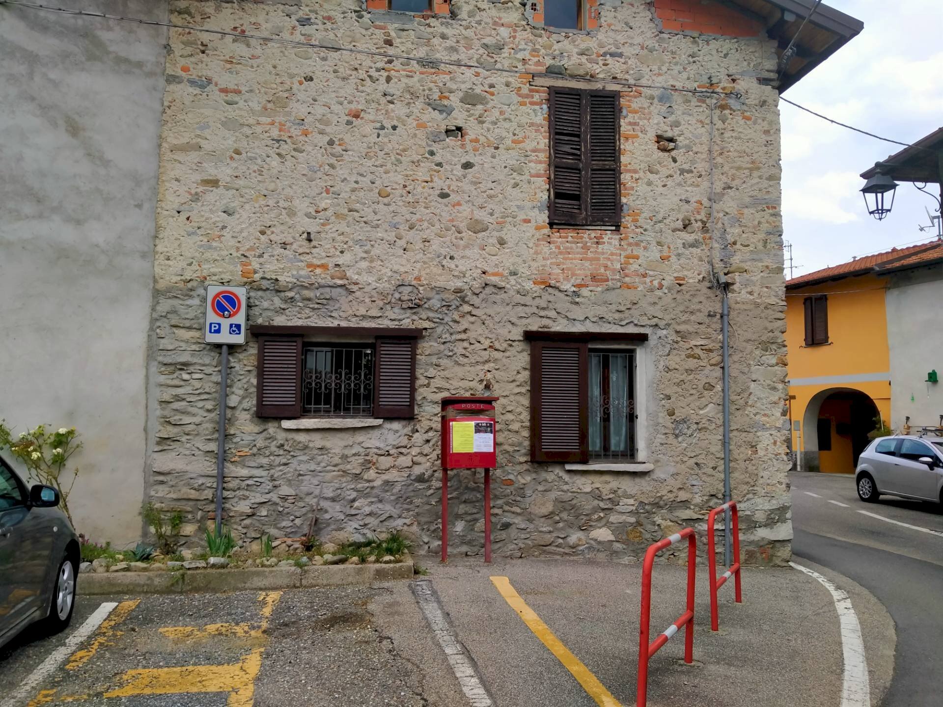 Four-room apartment viale dell'industria, Daverio - photo 2