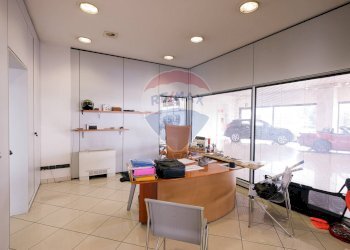 Commercial Premises Cavernago - photo 17