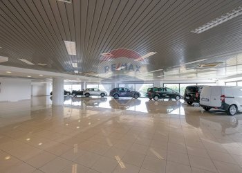 Commercial Premises Cavernago - photo 8