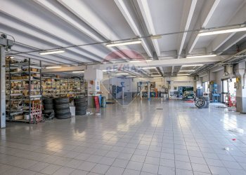 Commercial Premises Cavernago - photo 27