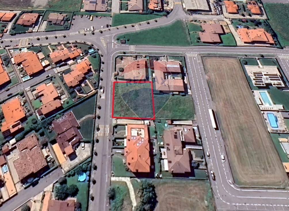 Building land Calcinate - photo 1