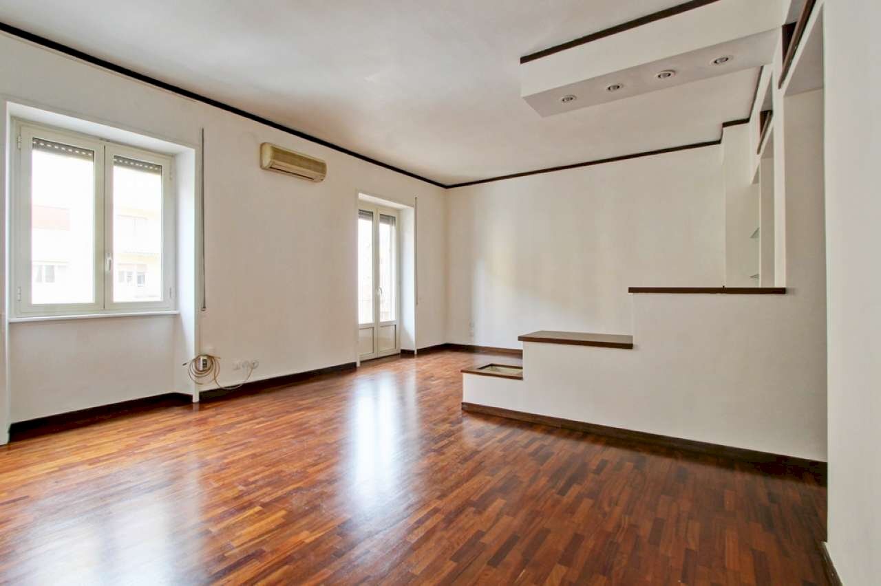 soggiorno 1 - Trilocale via Val d'Ossola, Roma - foto 1