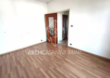 camera - Trilocale Via Cuneo, Boves - foto 18