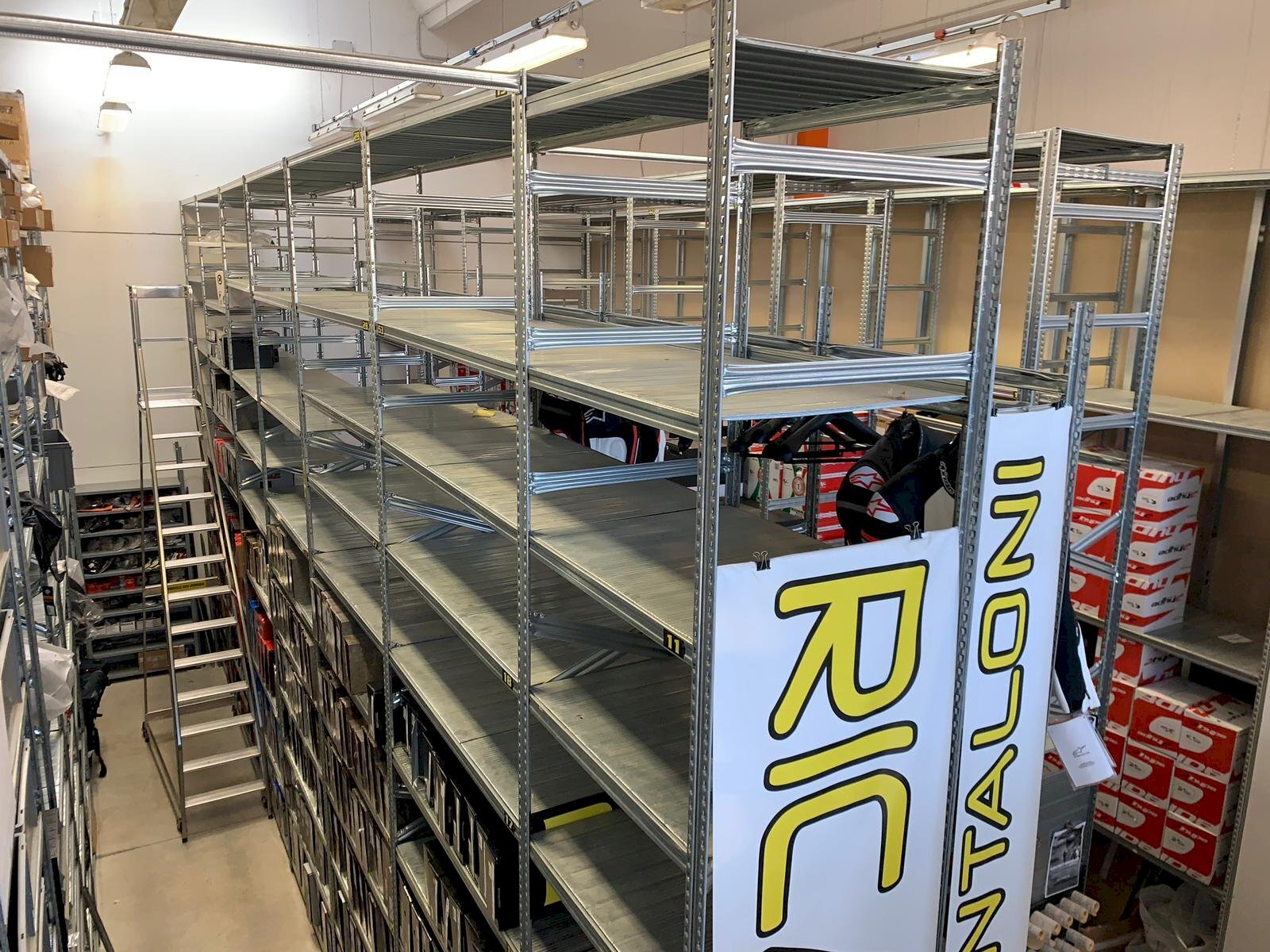 interno - Locale Commerciale via Ugo Lambertini, 1, Imola - foto 2