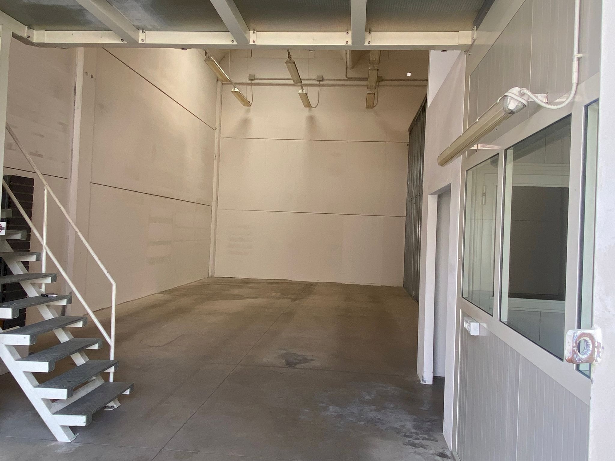 interno - Commercial Premises via Ugo Lambertini, 1, Imola - photo 1