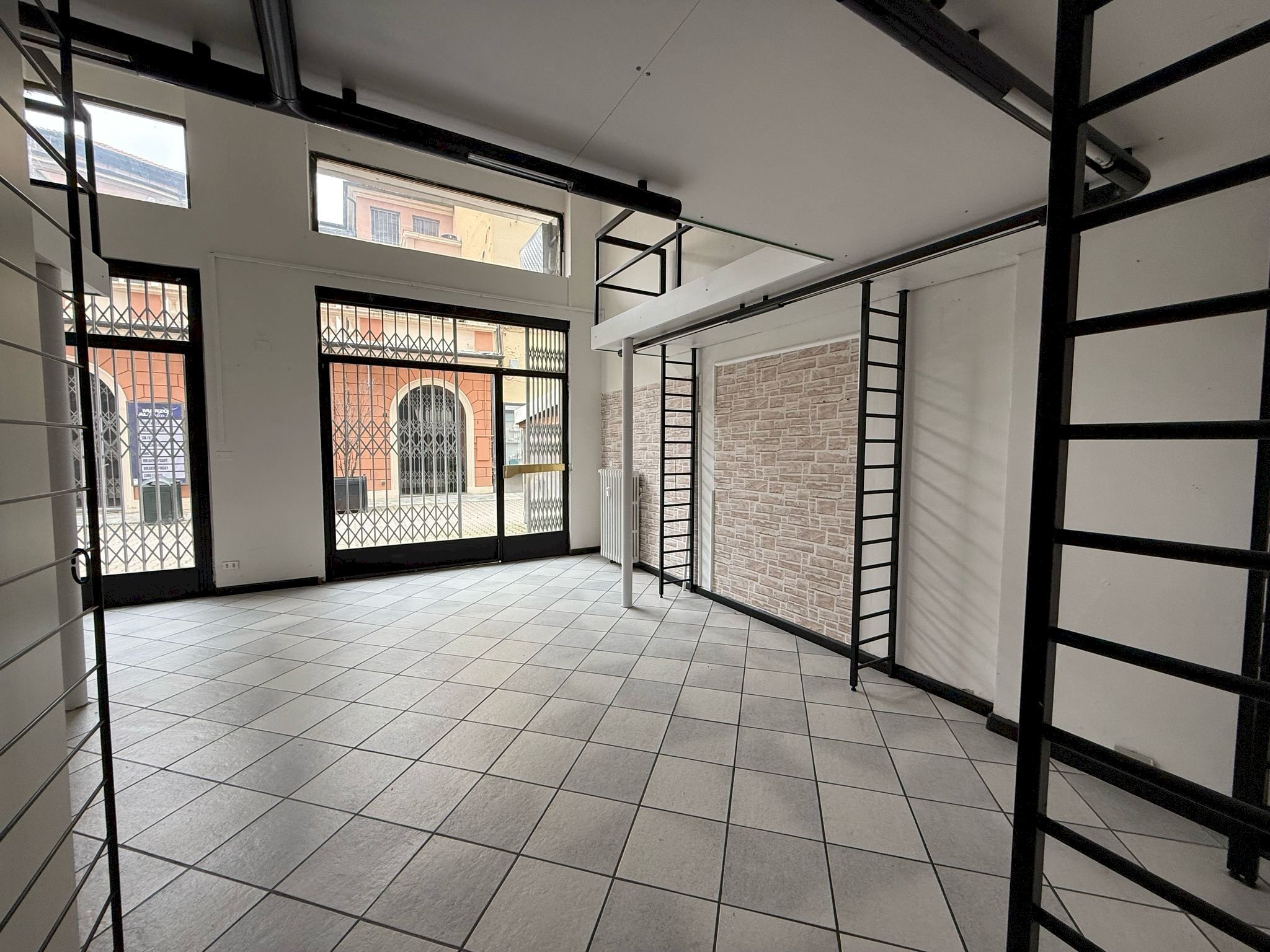 Negozio via Ospedale, 16, Asti - foto 2