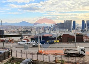 Appartamento via de Giaxa, Napoli (zona Aeroporto Capodichino) - foto 1