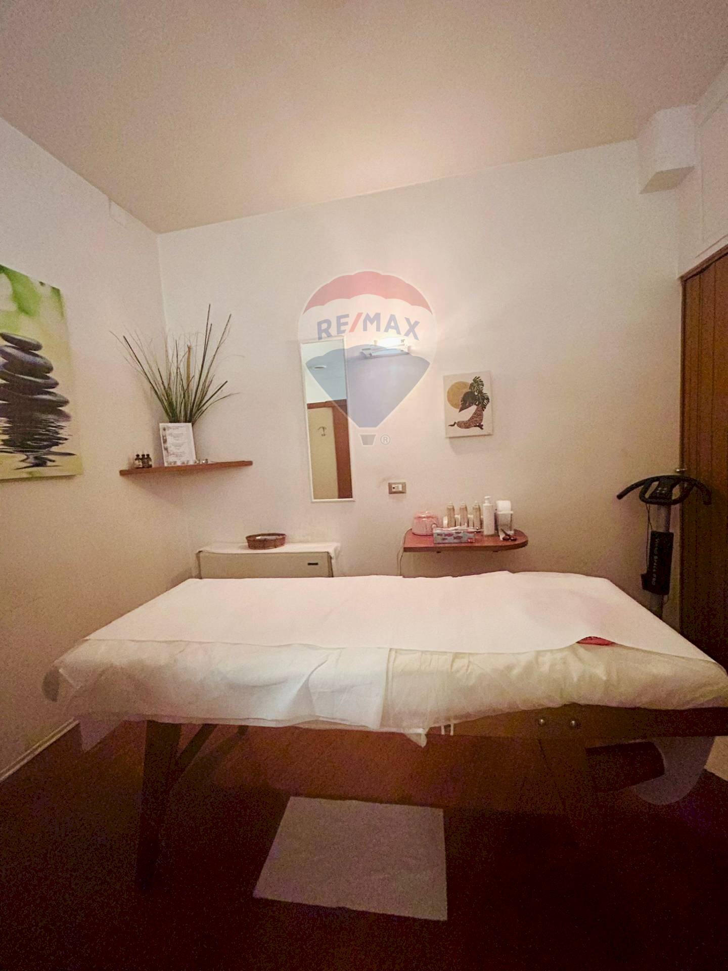 Commercial Activity Roma (neighborhood Nuovo Salario) - photo 2