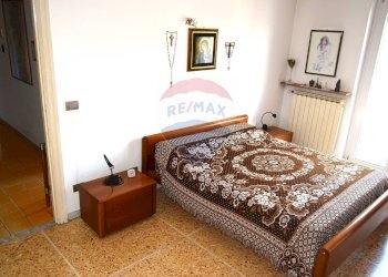 Three-room apartment Via Val D'aosta, Roma (neighborhood Monte Sacro) - photo 4