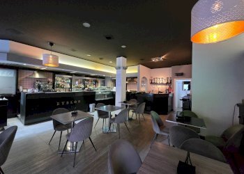 Attività Commerciale Via Giuseppe Garibaldi, Ferrara (zona Centro Storico) - foto 13