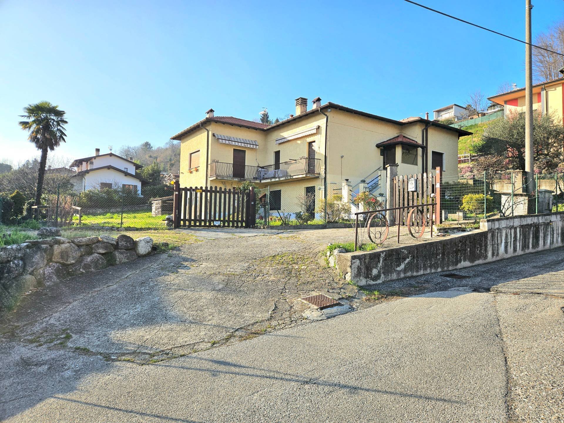 Casa indipendente Via Marino, Laveno-Mombello - foto 2