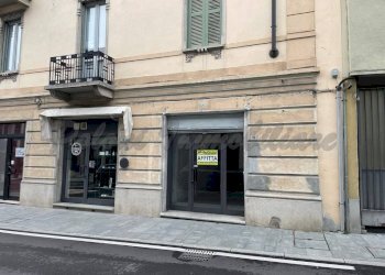 Facciata - Shop via Antonio Locatelli, 16, Trescore Balneario - photo 2