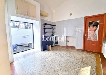 Stanza non arredata - Negozio piazza San Francesco d'Assisi, Casale Monferrato - foto 6