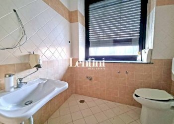 Bagno - Negozio piazza San Francesco d'Assisi, Casale Monferrato - foto 8