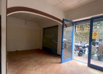 IMG_3847 - Negozio via Domenico Oliva, 31R, Genova (zona Sestri Ponente) - foto 11