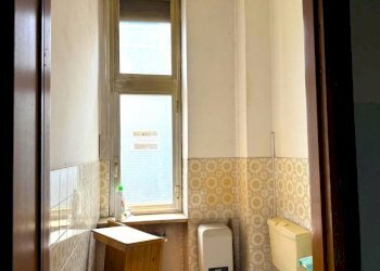 Bagno - Negozio via Bussolette, 16, Cambiano - foto 11