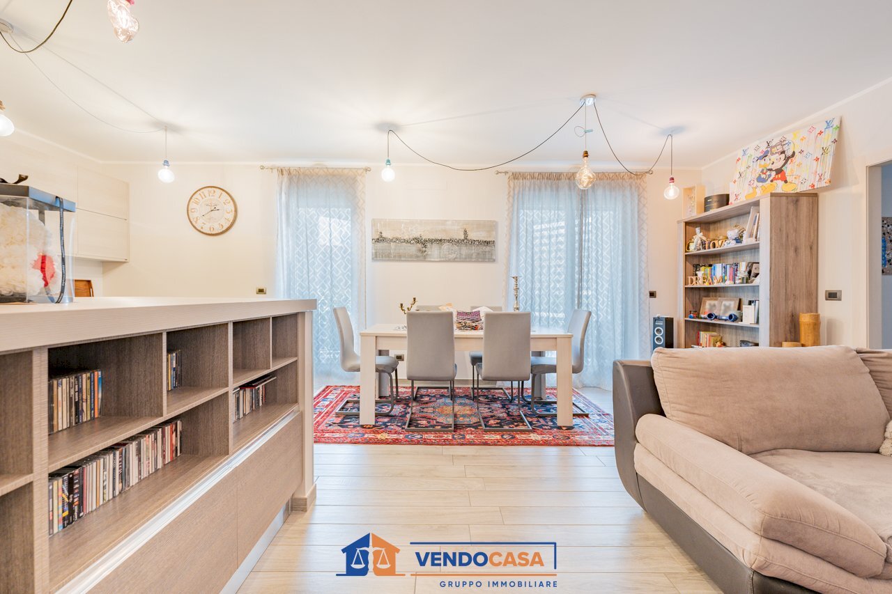 Three-room apartment Pinerolo - photo 2