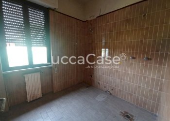 Commercial Premises Capannori - photo 10