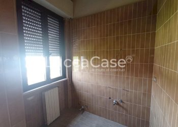 Commercial Premises Capannori - photo 11