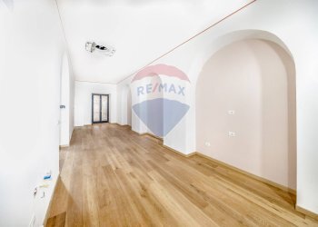 Appartamento Vicolo Guaiferio, Salerno - foto 8